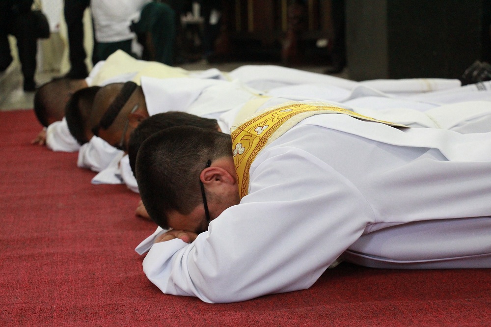 How To Become A Deacon Duties And Education Holyart Blog