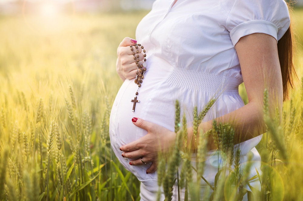The most popular prayer for expectant mothers and 5 gift ideas for